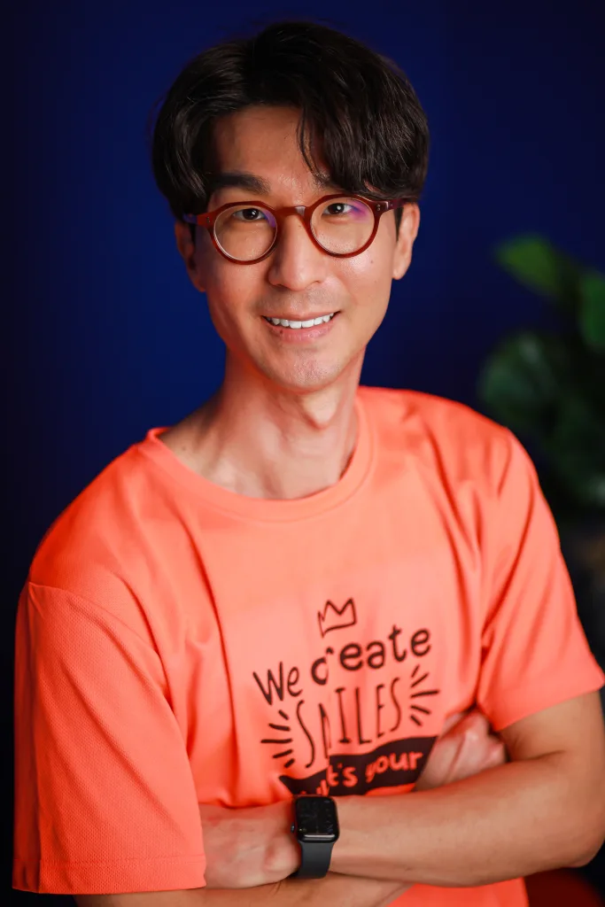 Dr. David Lee-High Meet Dr. David Lee
